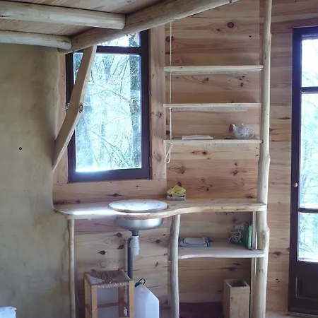 La Trabesse En Pyrenees Frühstückspension Biert